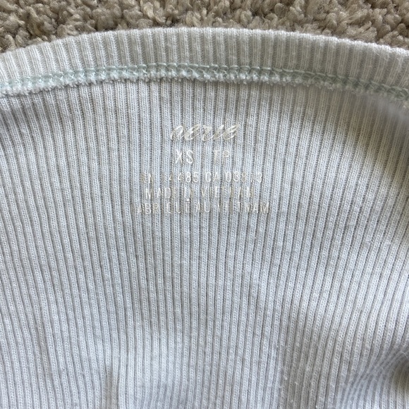 aerie tiny lounge tank - Picture 4 of 4